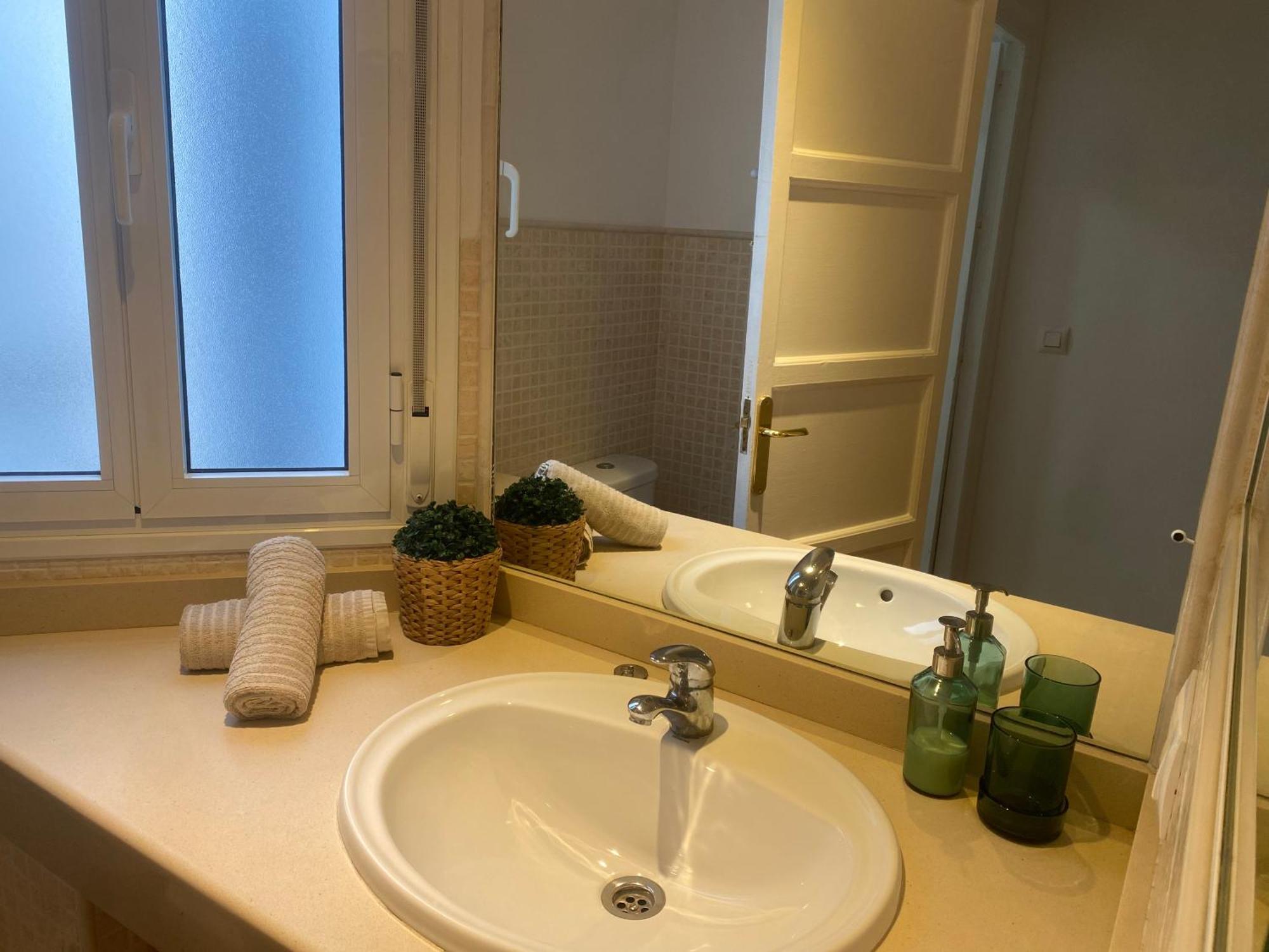 2 Bedroom Virgen De Begona セビリア エクステリア 写真